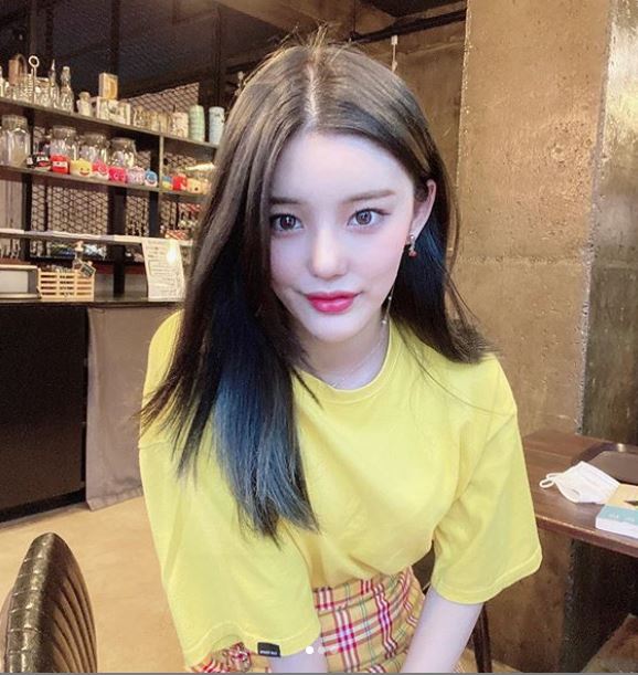 프로듀스48' 고유진, SNS에 데뷔 포기 선언 “연습생 생활 나를 갉아먹어…회사 나온 상태” | 일요신문