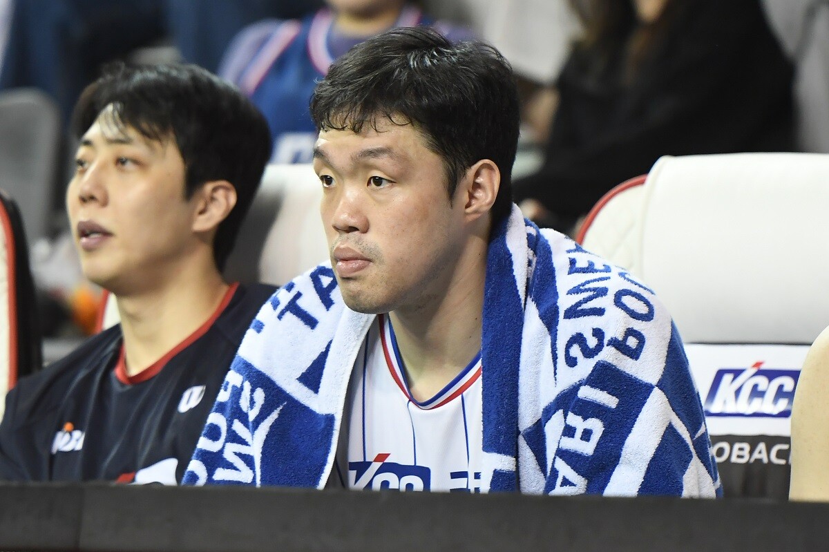 대형 <b>트레이드</b> 터졌다, <b>이승현</b>·<b>전준범</b>↔<b>장재석</b> 교환