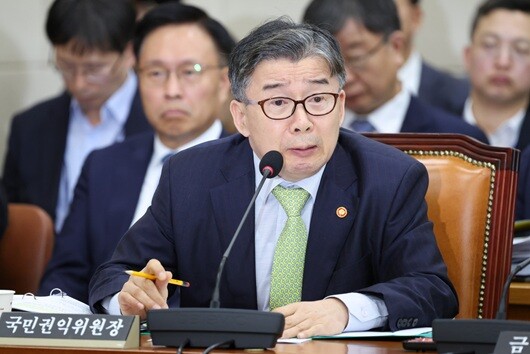 [단독] "안 팔리는 땅"이라더니…<b>유철환 권익위원장</b> 농지법 위반 농지 ...